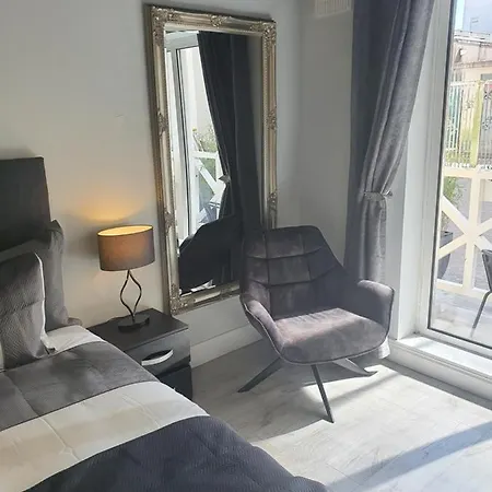 River View Apartmán *