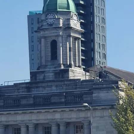 Апартаменты River View Корк